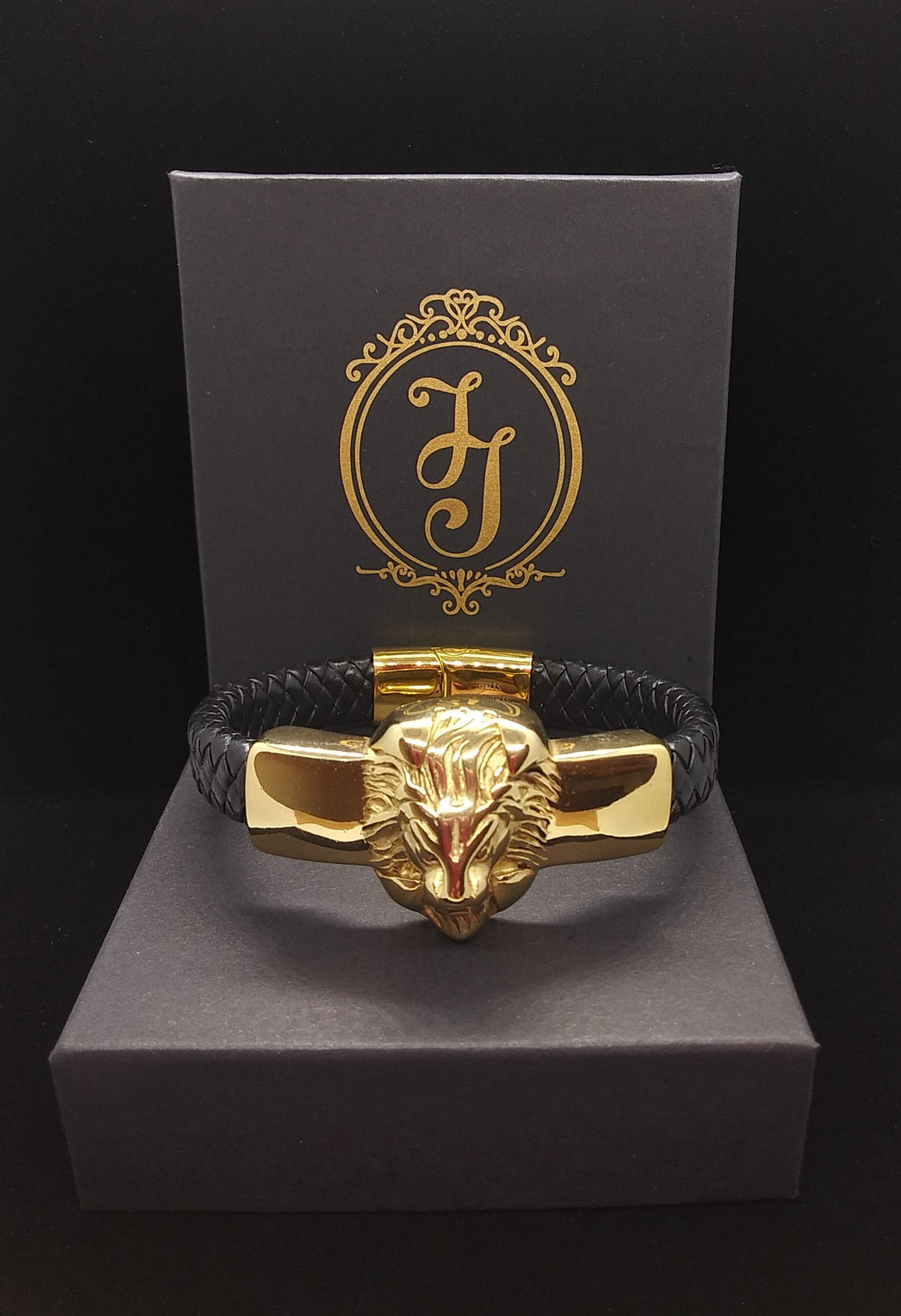 W1. JJ ROYAL LION