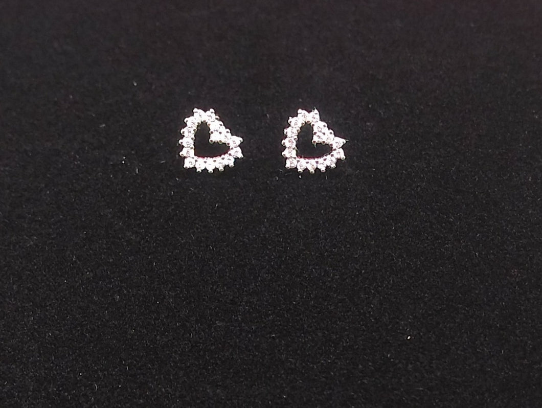 A4a. JJ CRYSTAL HEART EARRINGS